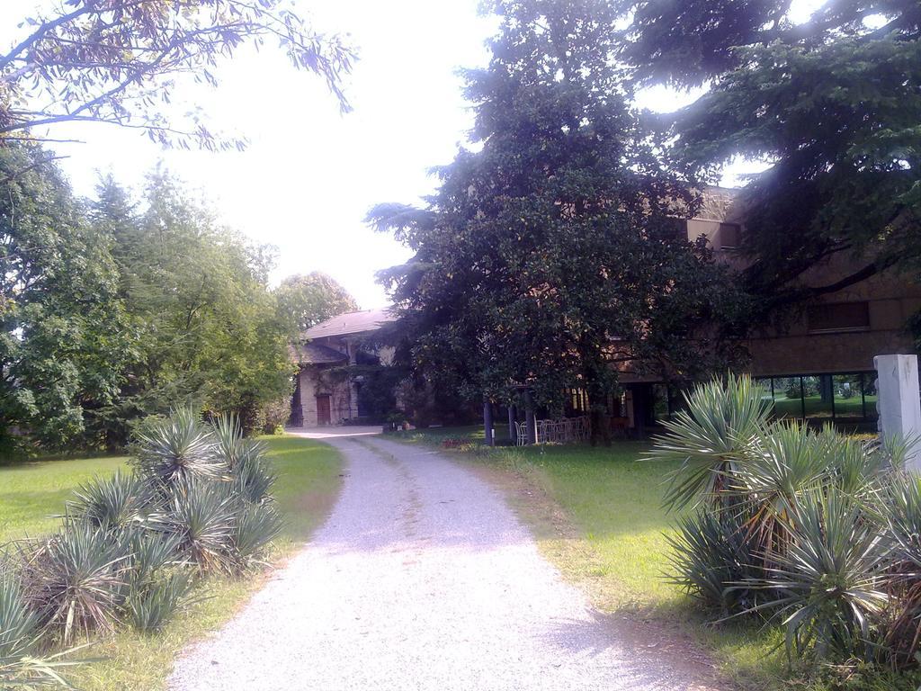 Albergo Villa & Roma Pallazzolo sull'Oglio Exterior photo